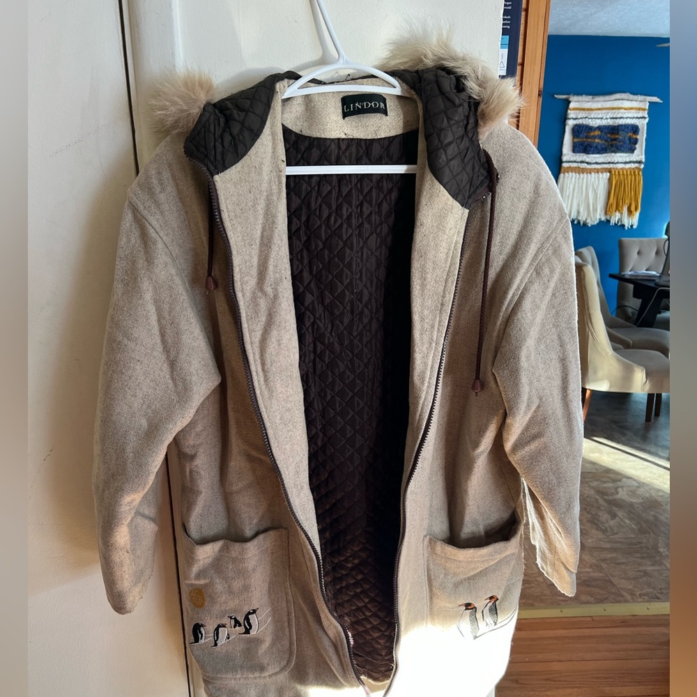 Vintage Canadian wool northern parka size 10 beige with penguins
